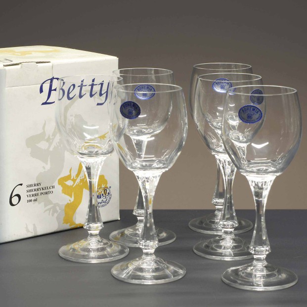 Juego de 6 copas de cristal para licor - Colección BETTY.