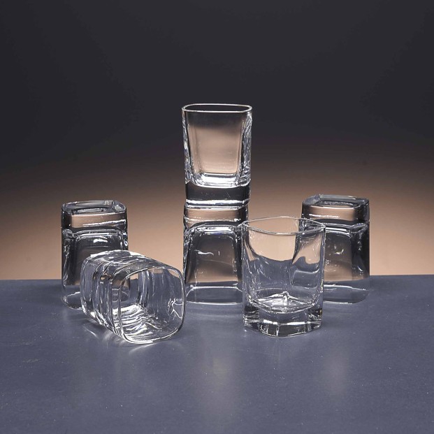 Juego de 6 vasos de cristal para chupitos de licor o whisky - Colección STRAUSS.